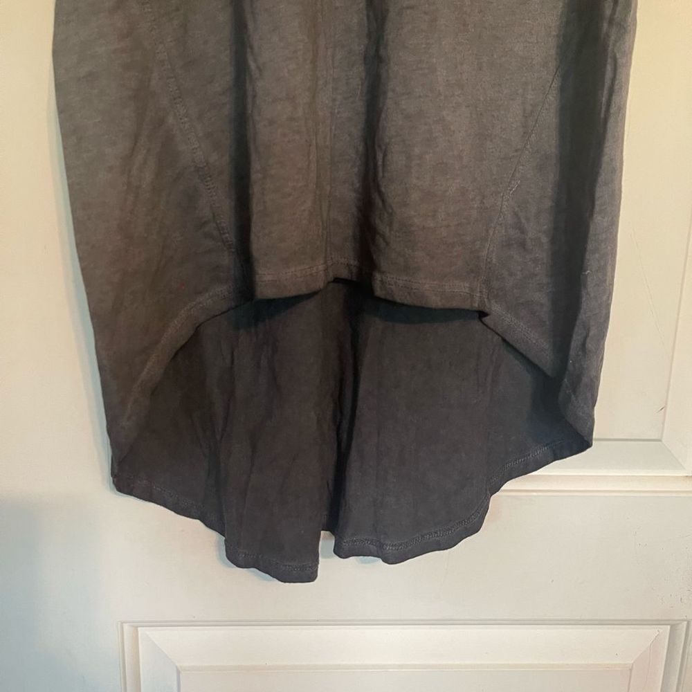 MTA Womens tank top M
Hi-low
New with tags